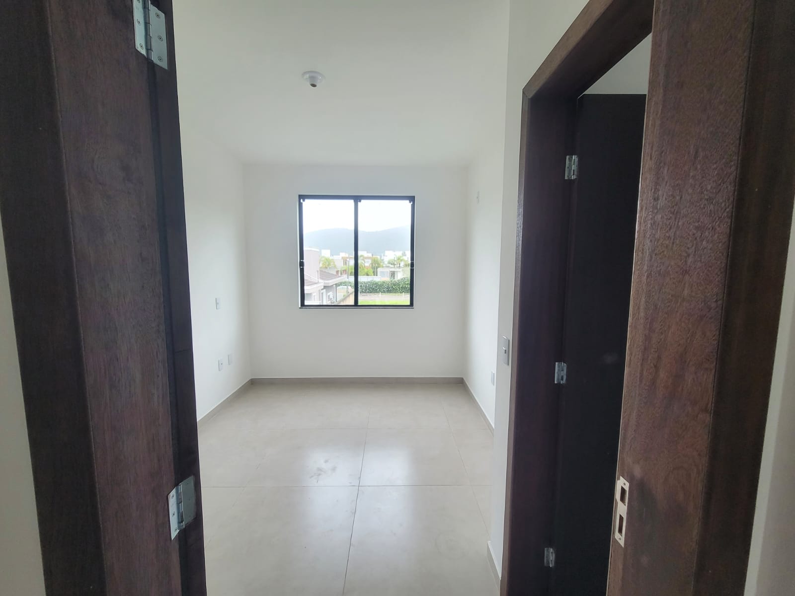 WhatsApp Image 2026-01-08 at 11.54.00 (1)