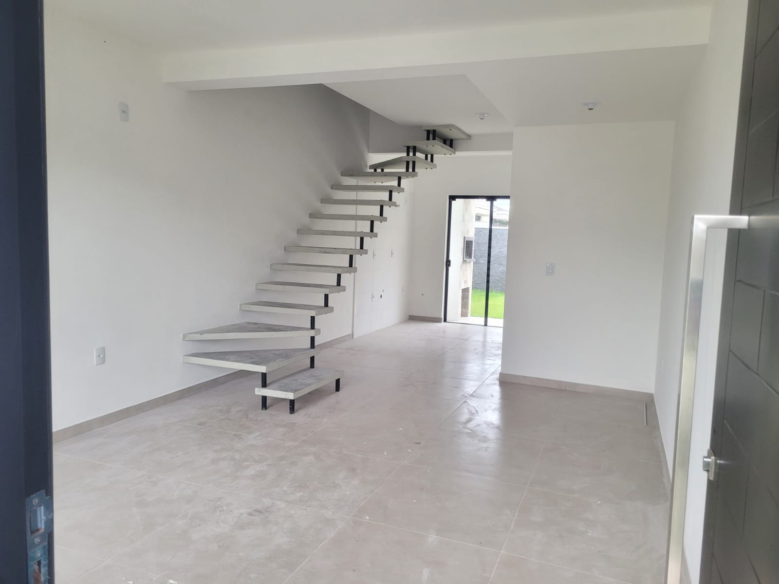 WhatsApp Image 2026-01-08 at 11.54.01 (1)